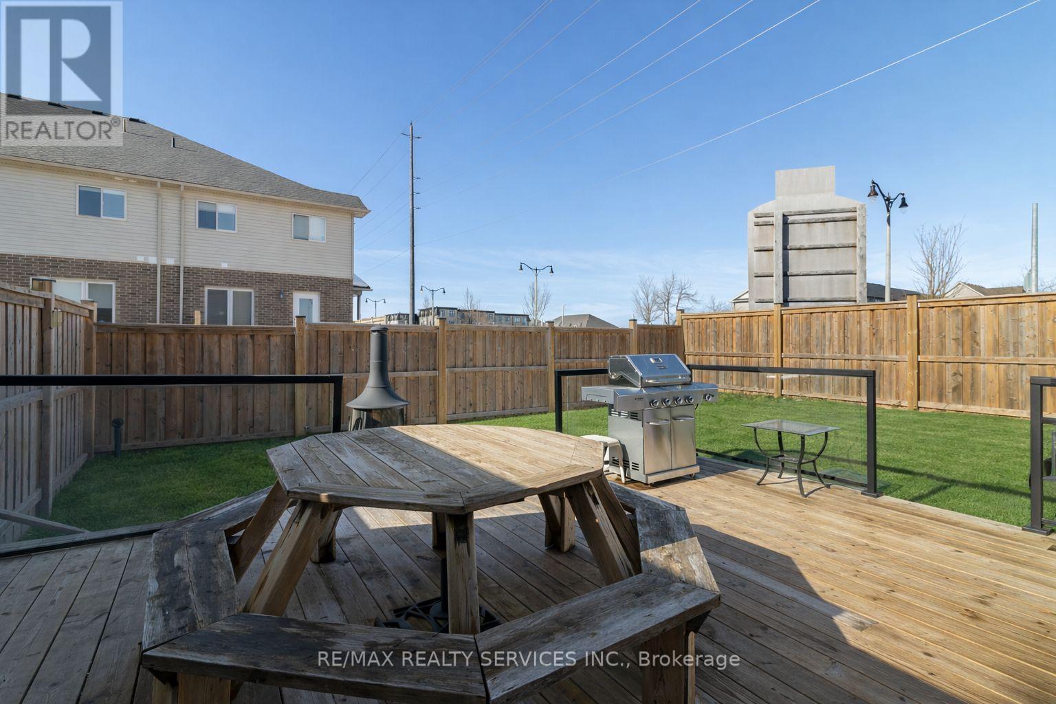 7 - 118 Simmonds Drive, Guelph, Ontario  N1E 0S3 - Photo 41 - X12851932