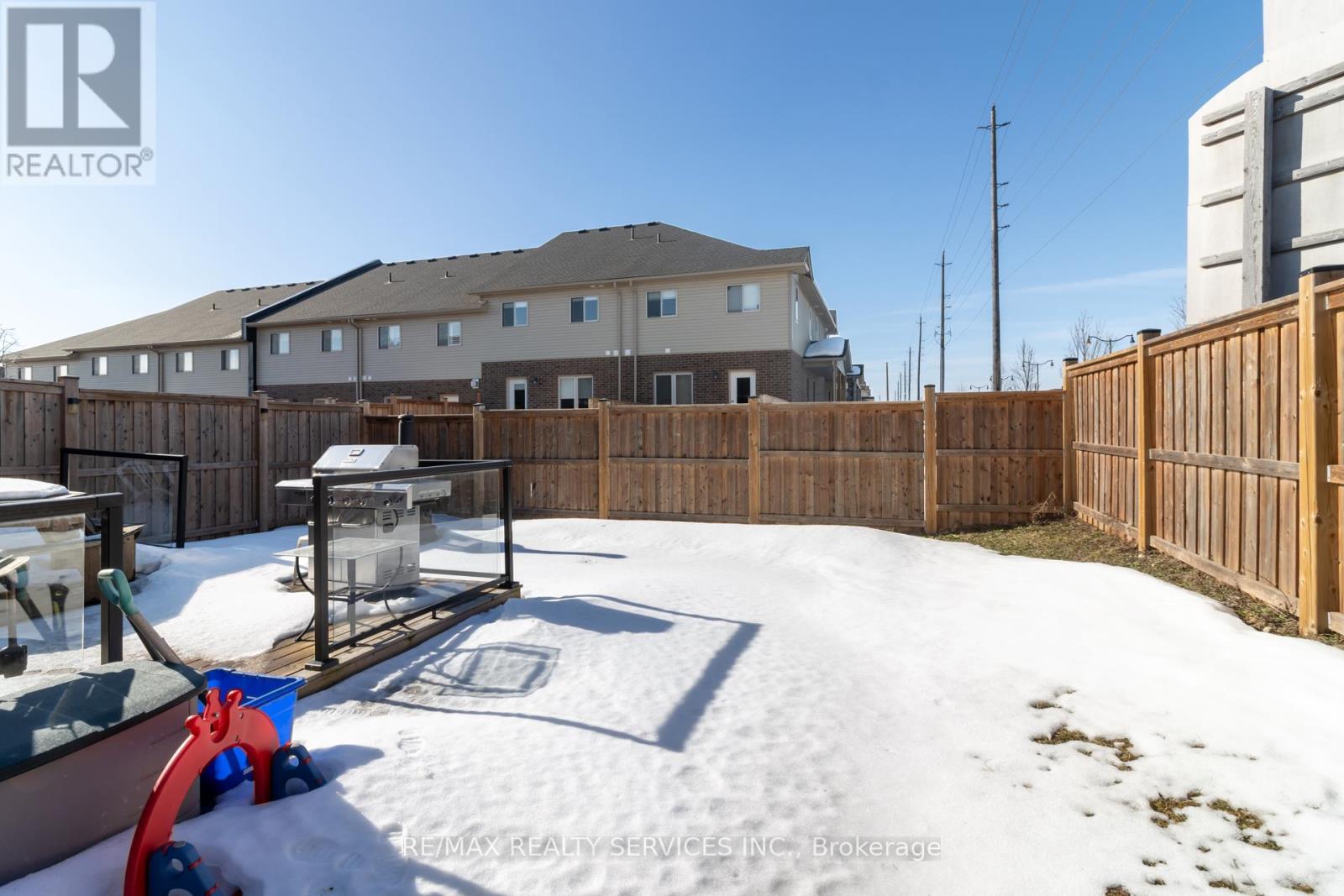 7 - 118 Simmonds Drive, Guelph, Ontario  N1E 0S3 - Photo 44 - X12851932