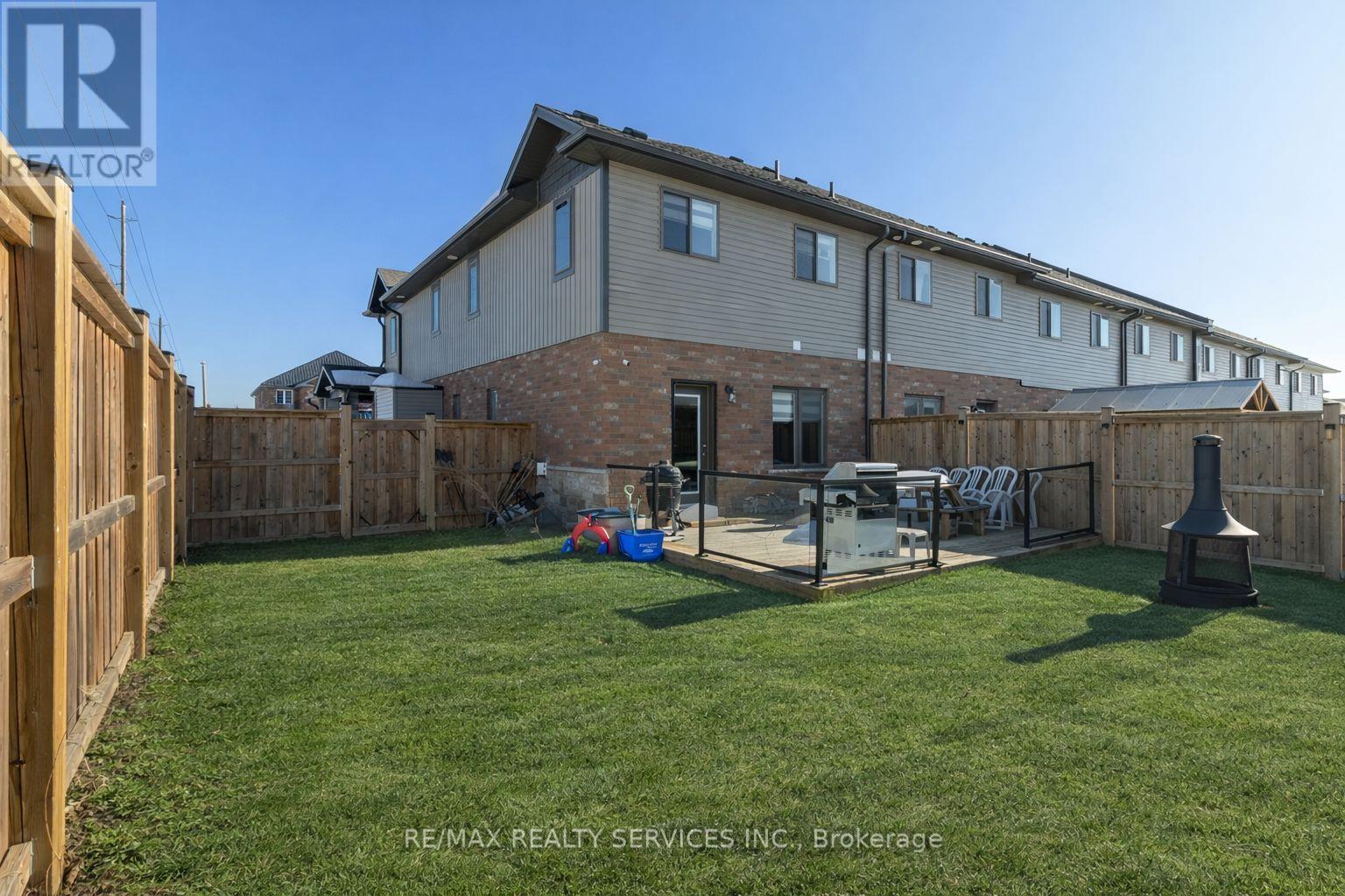 7 - 118 Simmonds Drive, Guelph, Ontario  N1E 0S3 - Photo 45 - X12851932