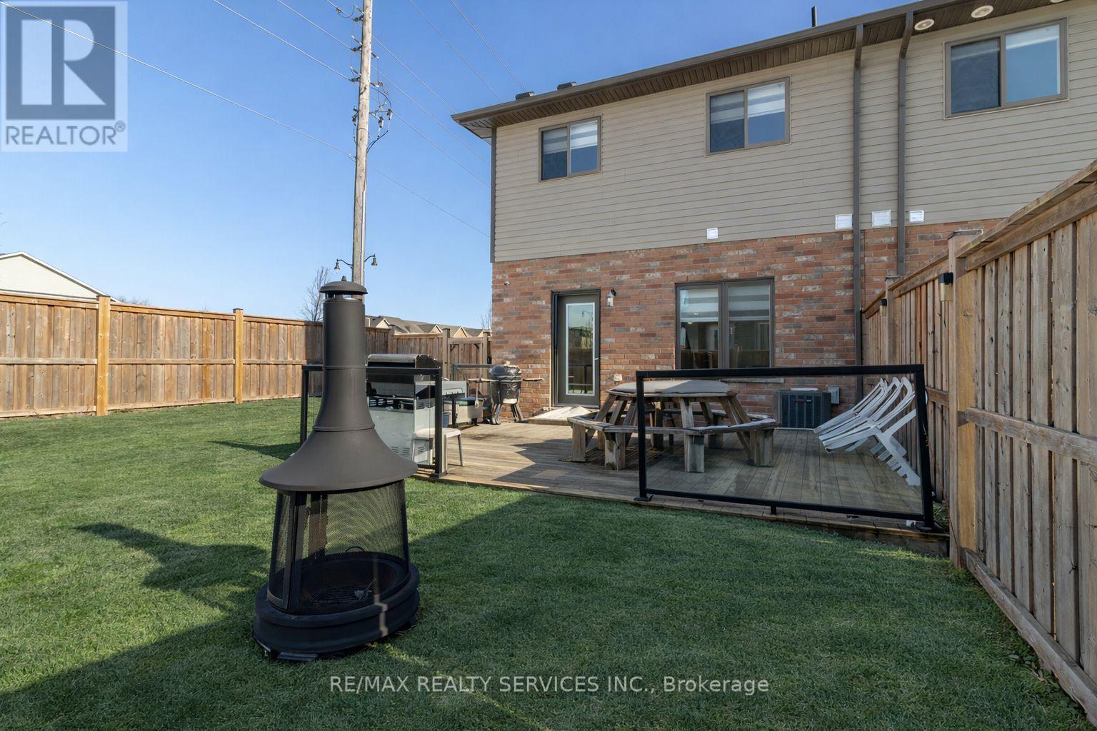 7 - 118 Simmonds Drive, Guelph, Ontario  N1E 0S3 - Photo 49 - X12851932