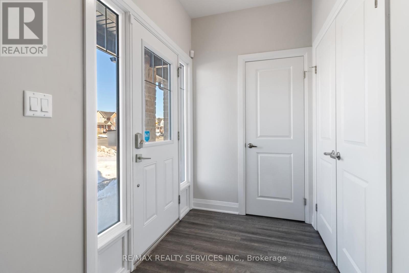 7 - 118 Simmonds Drive, Guelph, Ontario  N1E 0S3 - Photo 6 - X12851932