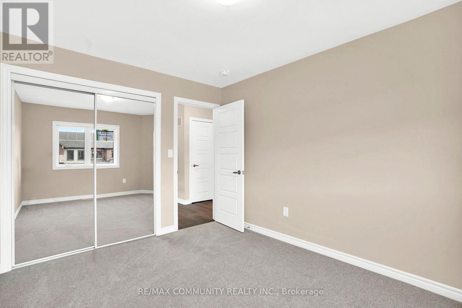 42 Sun Haven Lane, Thorold, Ontario  L2V 0K7 - Photo 30 - X12851970