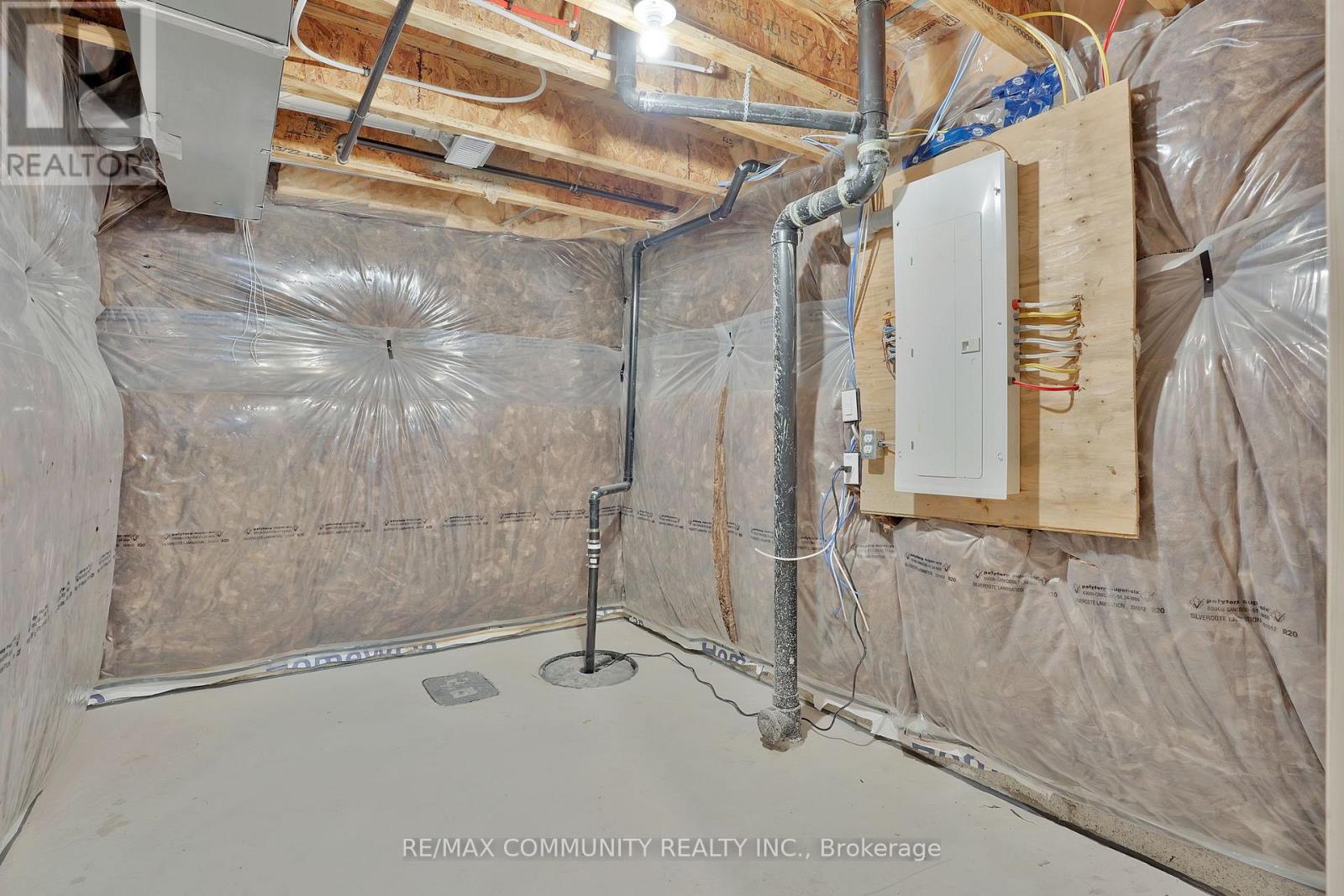 42 Sun Haven Lane, Thorold, Ontario  L2V 0K7 - Photo 34 - X12851970