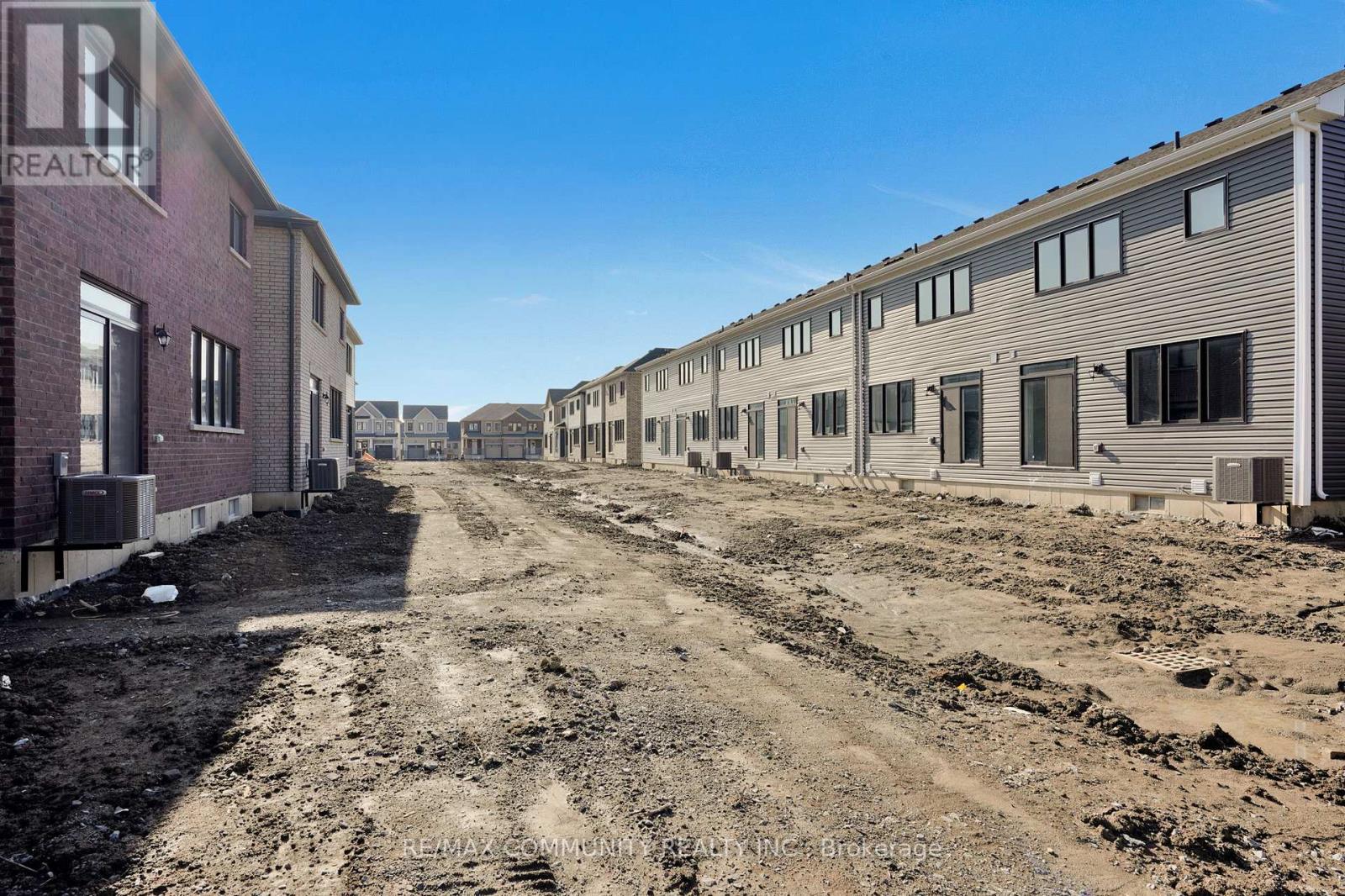 42 Sun Haven Lane, Thorold, Ontario  L2V 0K7 - Photo 39 - X12851970