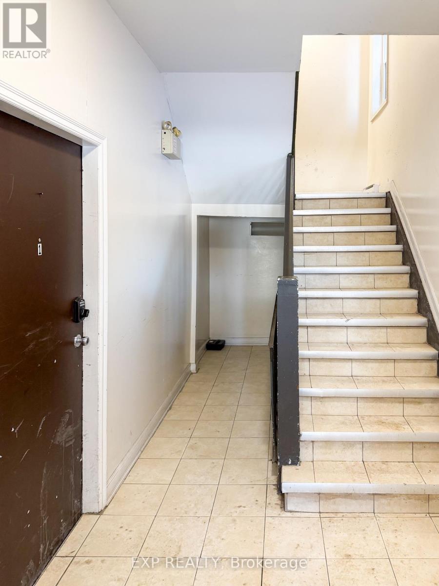 122-124 Cobourg Street, Ottawa, Ontario  K1N 8H1 - Photo 4 - X12851986