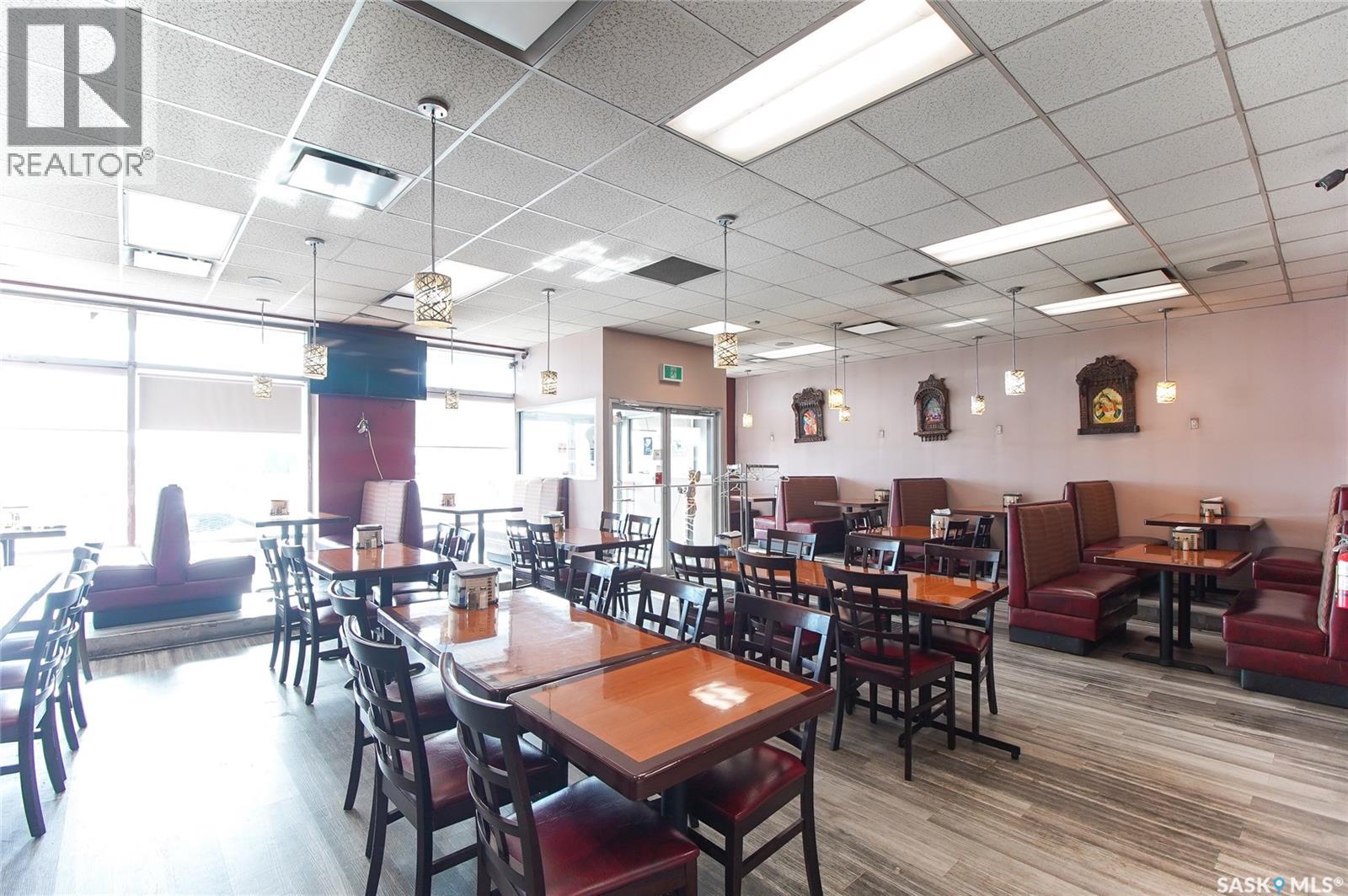 1908 Prince Of Wales Drive, Regina, Saskatchewan  S4Z 1A4 - Photo 6 - SK029635