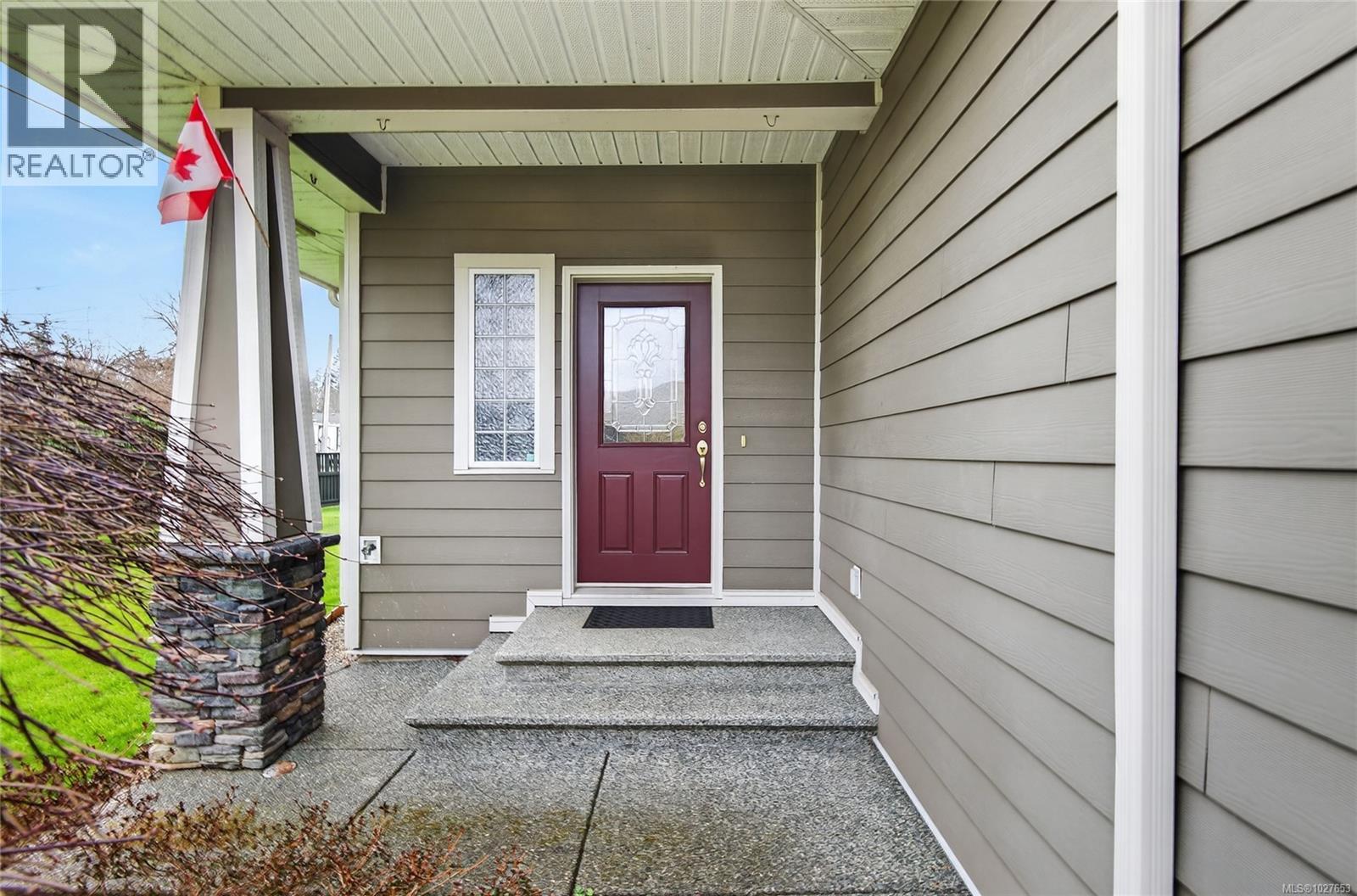 1 346 Erickson Rd, Campbell River, British Columbia  V9W 1S7 - Photo 2 - 1027653