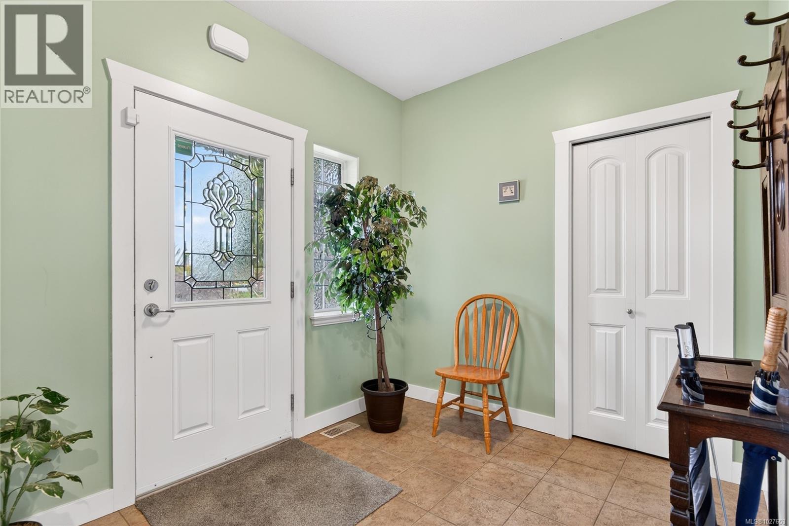 1 346 Erickson Rd, Campbell River, British Columbia  V9W 1S7 - Photo 3 - 1027653