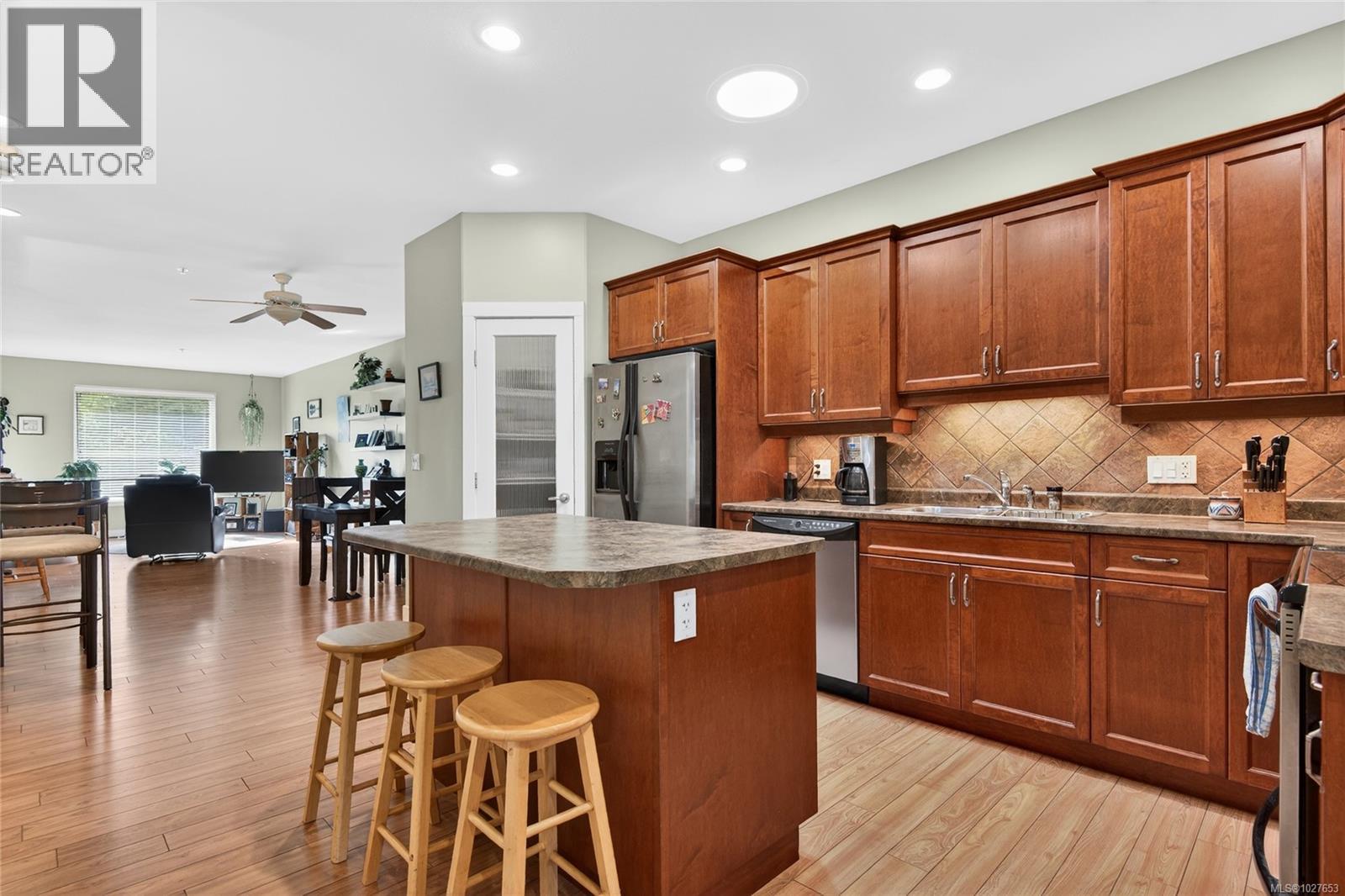 1 346 Erickson Rd, Campbell River, British Columbia  V9W 1S7 - Photo 4 - 1027653