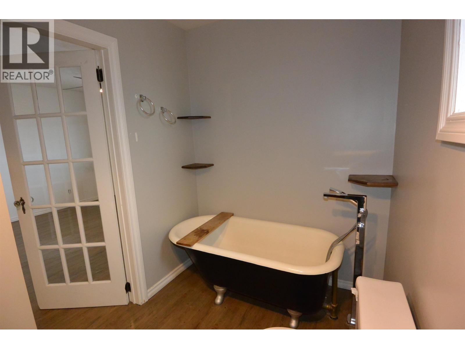 3904 Railway Avenue, Smithers, British Columbia  V0J 2N0 - Photo 21 - R3095881