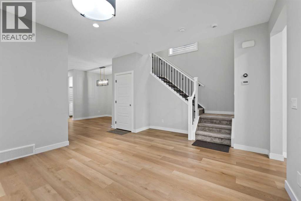 149 Corner Ridge Mews Ne, Calgary, Alberta  T3J 1X5 - Photo 9 - A2272649