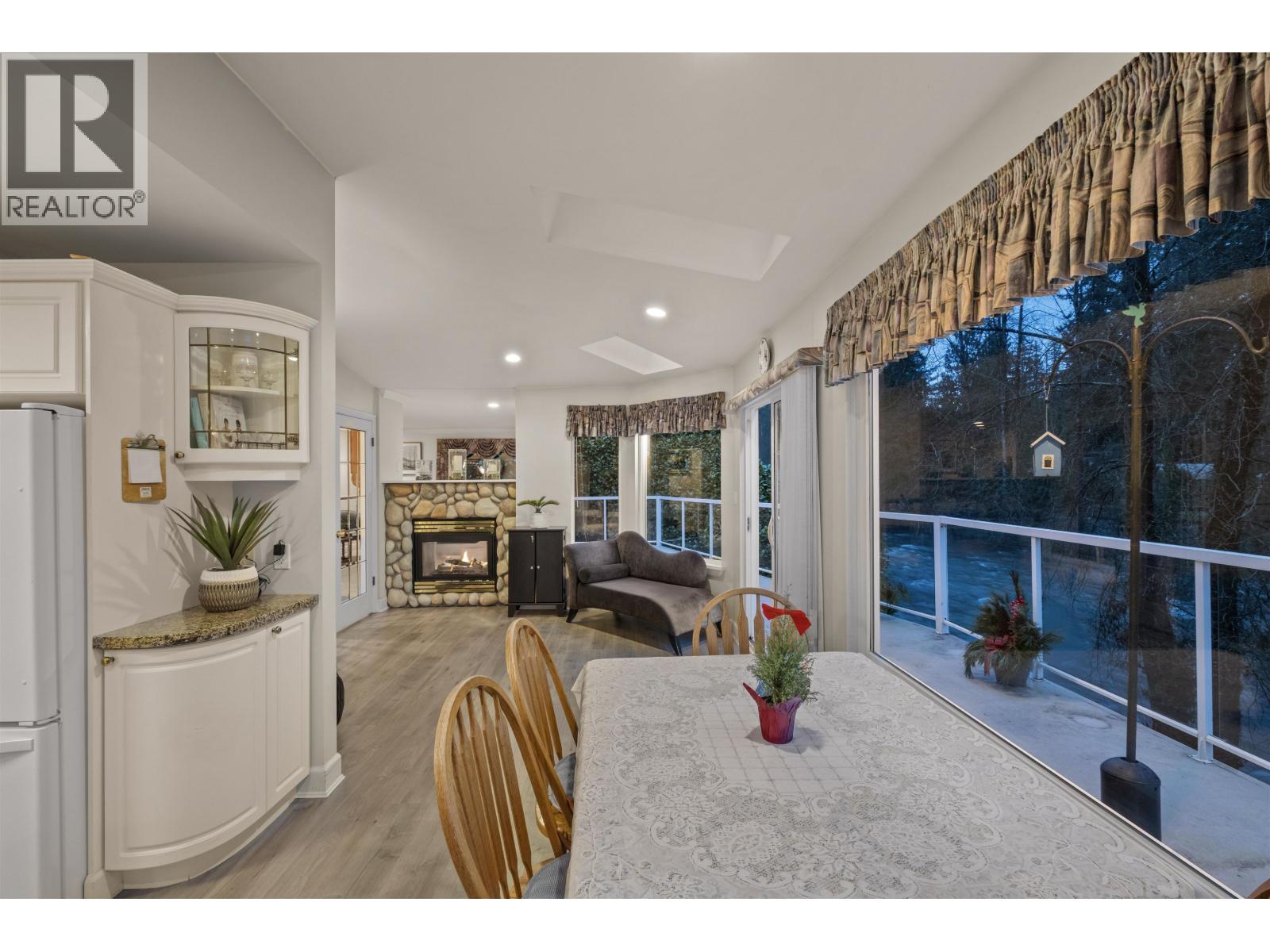 682 Seymour Boulevard, North Vancouver, British Columbia  V7J 2J6 - Photo 10 - R3086870