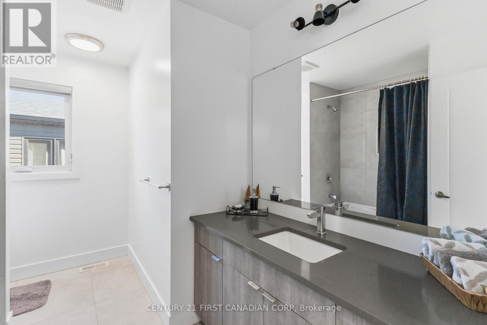 1647 Applerock Avenue, London North, Ontario  N6G 0X6 - Photo 35 - X12852032