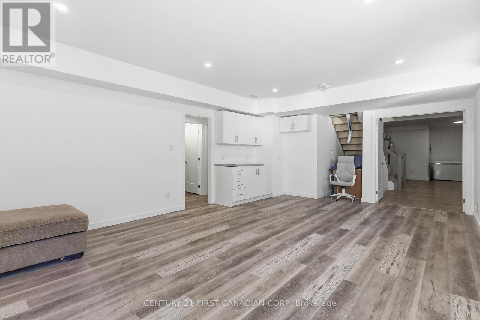 1647 Applerock Avenue, London North, Ontario  N6G 0X6 - Photo 38 - X12852032