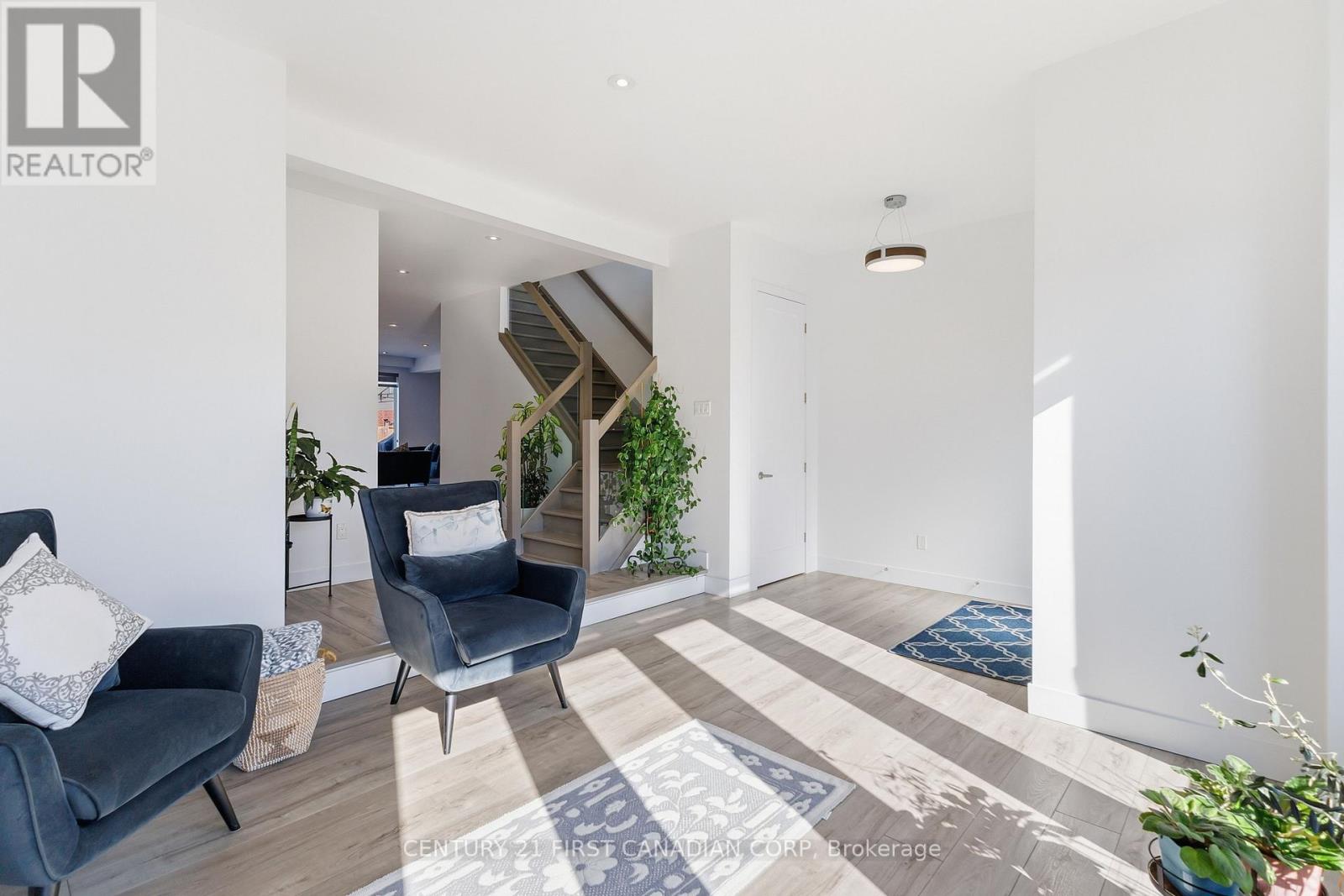 1647 Applerock Avenue, London North, Ontario  N6G 0X6 - Photo 6 - X12852032