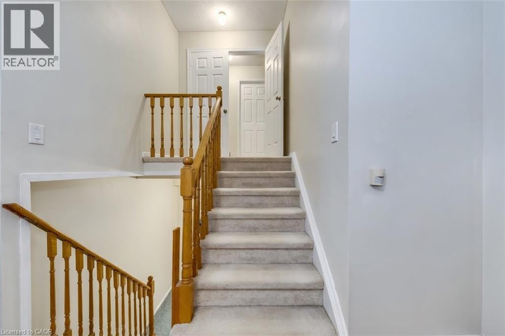 14 Cairnmore Court, Brampton, Ontario  L6Z 1T6 - Photo 3 - 40809486