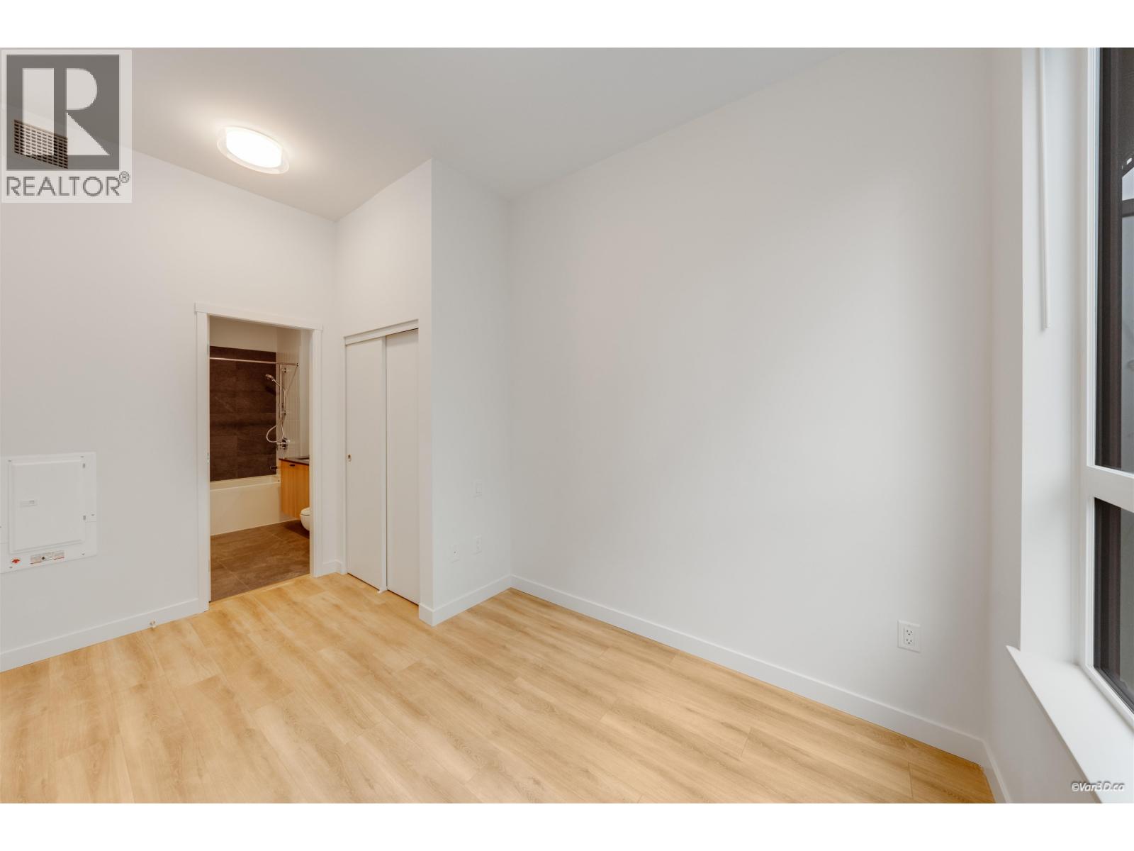 102 645 Como Lake Avenue, Coquitlam, British Columbia  V3J 0N9 - Photo 13 - R3096784