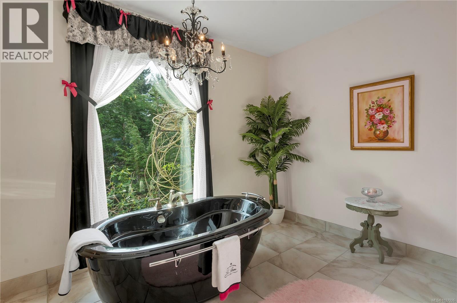 5909 Garvin Rd, Union Bay, British Columbia  V0R 1B0 - Photo 27 - 1027926