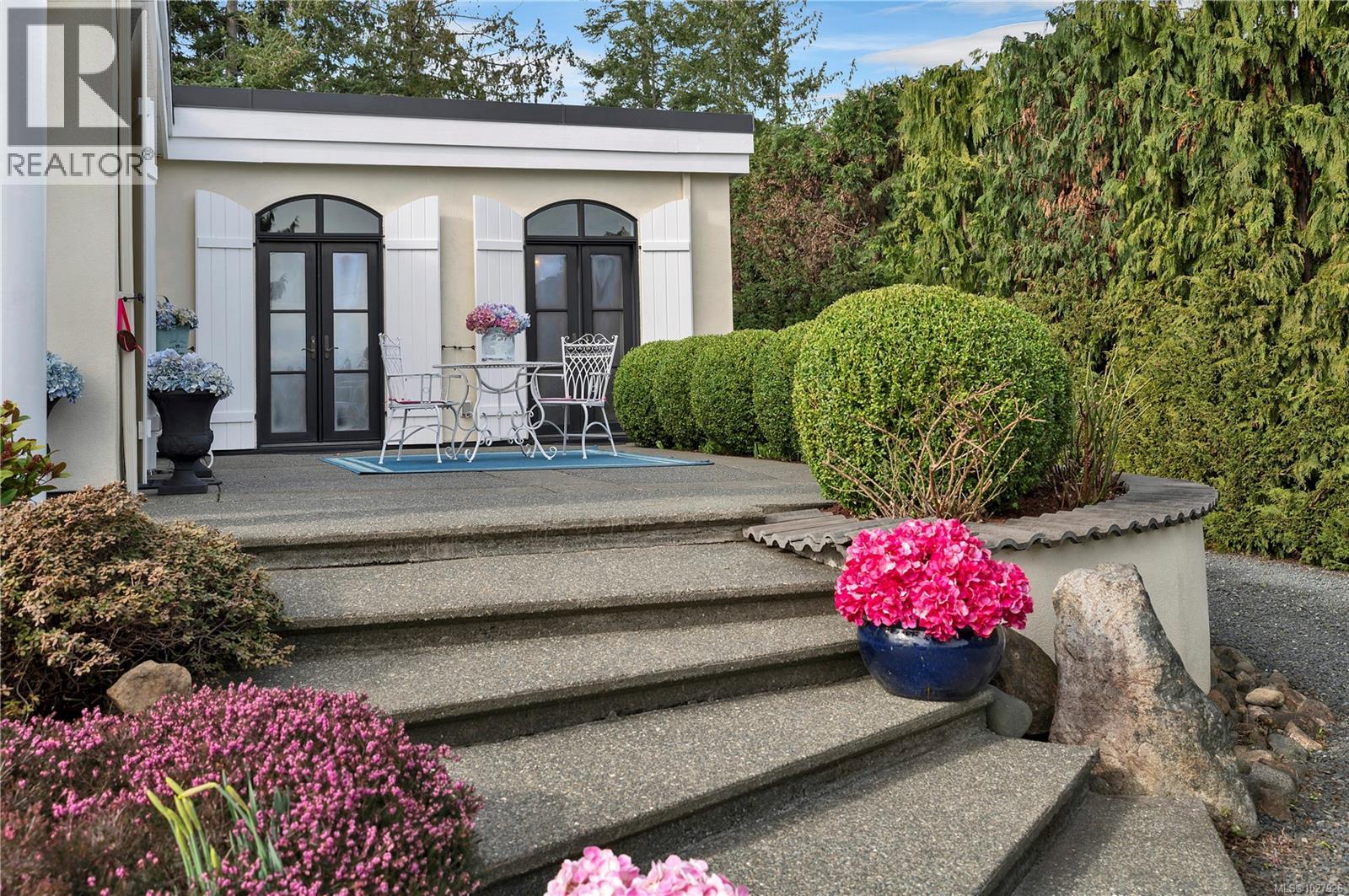 5909 Garvin Rd, Union Bay, British Columbia  V0R 1B0 - Photo 64 - 1027926