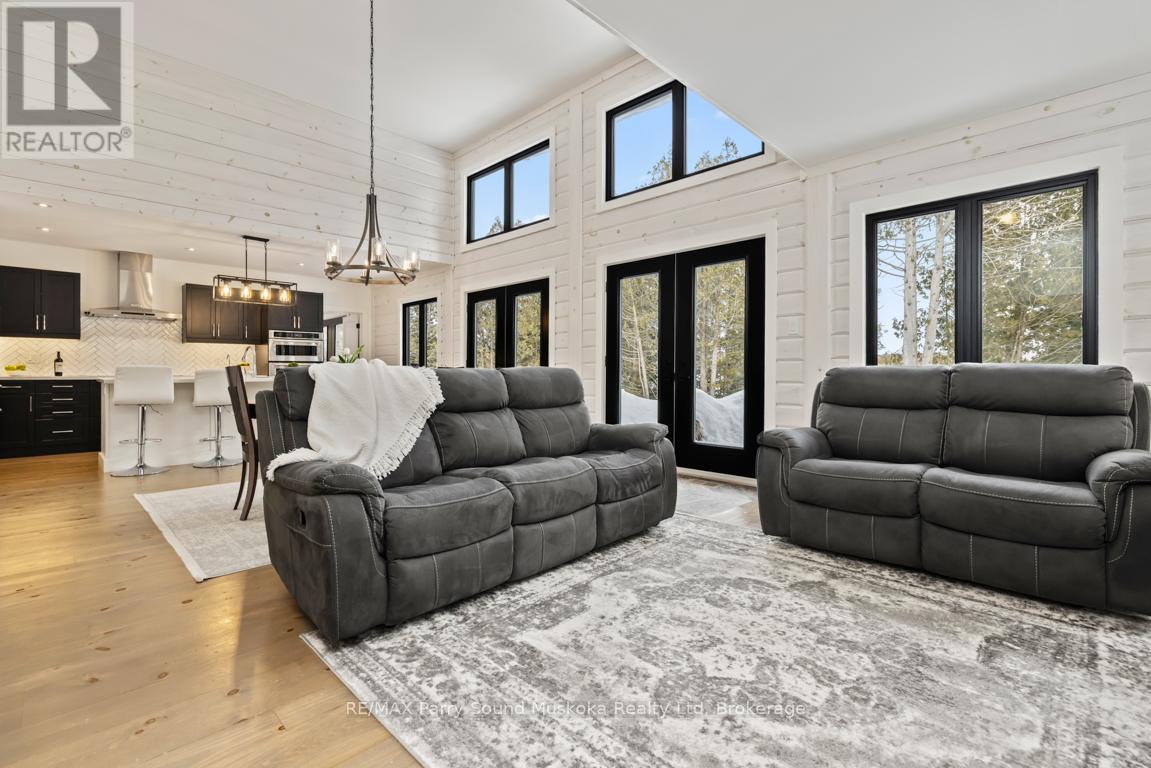 54 Lake Ridge Road, Seguin, Ontario  P0C 1J0 - Photo 15 - X12851026