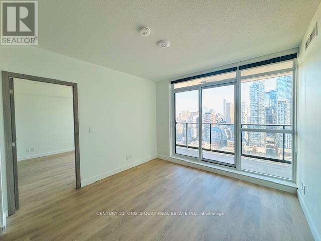 3002 - 38 Widmer Street, Toronto (Waterfront Communities), Ontario  M5V 2E9 - Photo 16 - C12851998