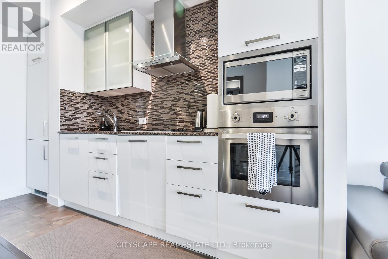 4209 - 12 York Street, Toronto (Waterfront Communities), Ontario  M5J 0A9 - Photo 11 - C12852072