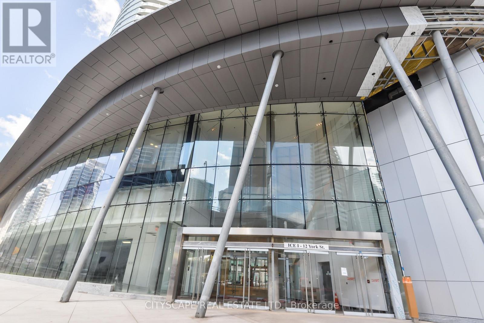 4209 - 12 York Street, Toronto (Waterfront Communities), Ontario  M5J 0A9 - Photo 3 - C12852072