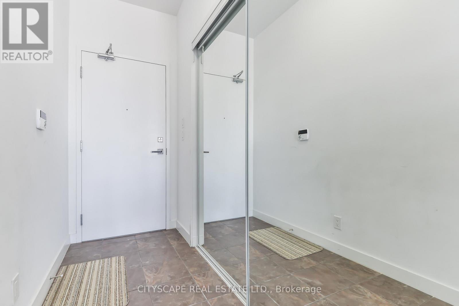 4209 - 12 York Street, Toronto (Waterfront Communities), Ontario  M5J 0A9 - Photo 7 - C12852072