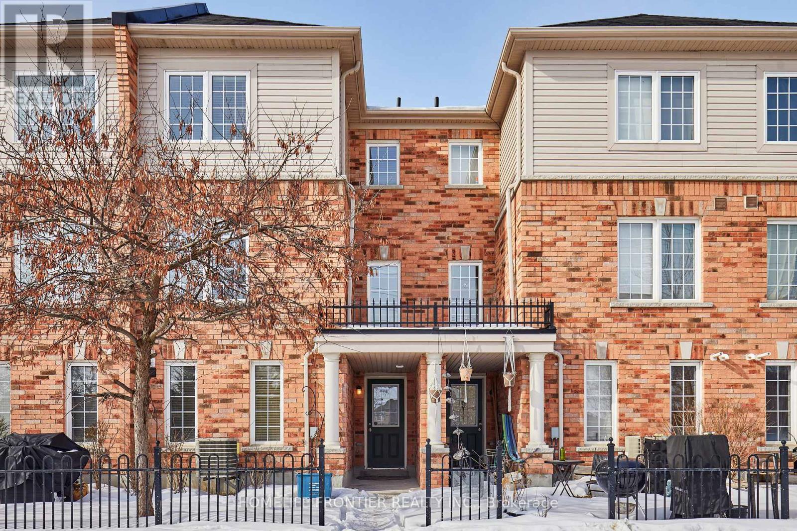 42 Lander Crescent, Clarington (Bowmanville), Ontario  L1C 0L4 - Photo 2 - E12852068