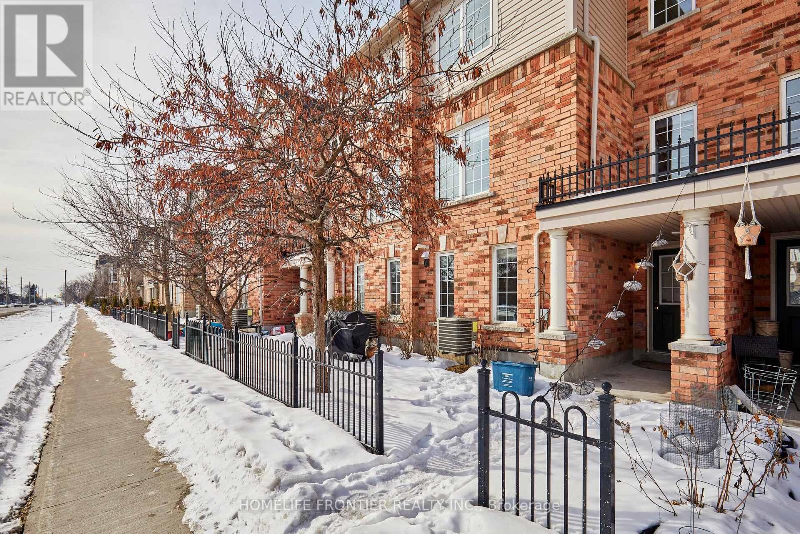 42 Lander Crescent, Clarington (Bowmanville), Ontario  L1C 0L4 - Photo 3 - E12852068