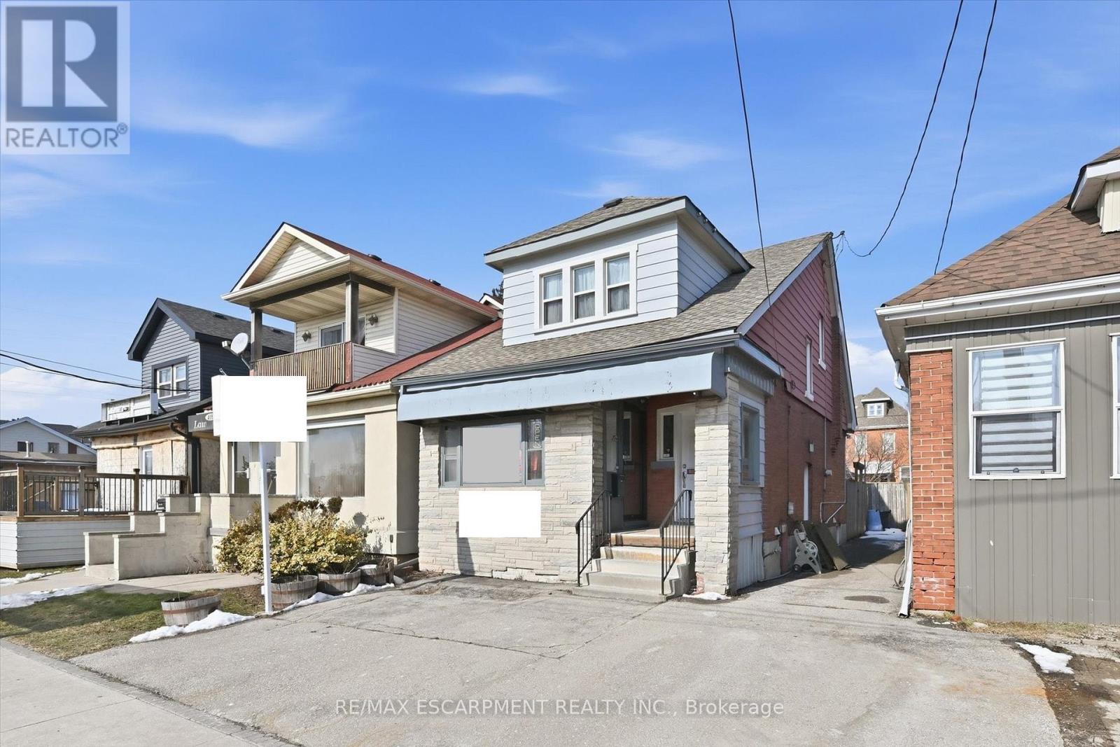421 Concession Street, Hamilton, Ontario  L9A 1C1 - Photo 2 - X12841736