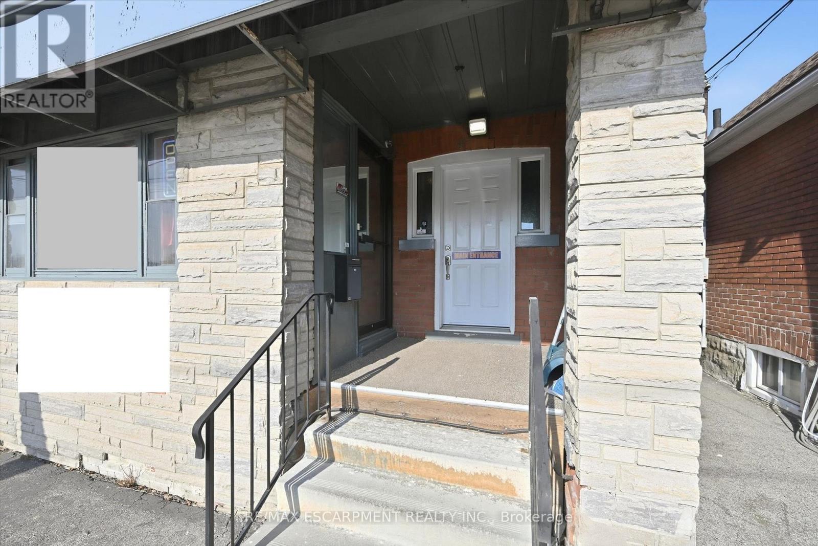 421 Concession Street, Hamilton, Ontario  L9A 1C1 - Photo 4 - X12841736