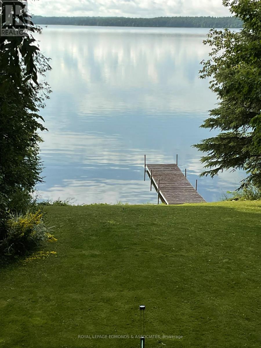 47a Trillium Lane, North Algona Wilberforce, Ontario  K0J 1T0 - Photo 44 - X12820024