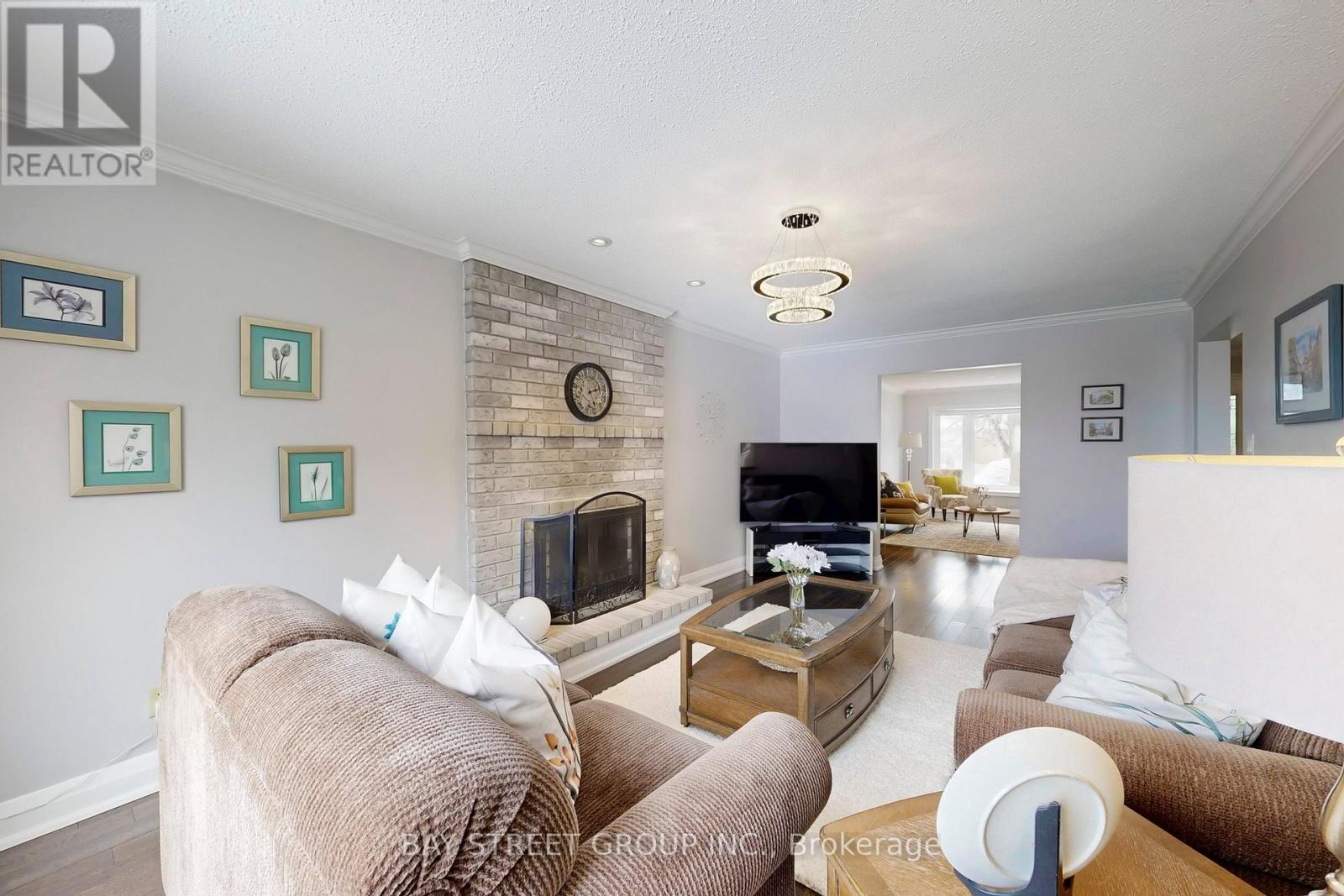 535 Malvern Crescent, Newmarket, Ontario  L3Y 7L7 - Photo 11 - N12851996