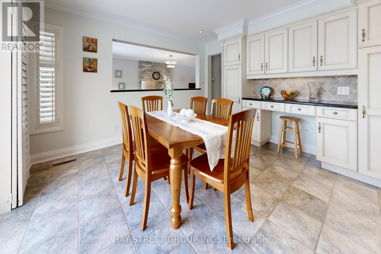 535 Malvern Crescent, Newmarket, Ontario  L3Y 7L7 - Photo 19 - N12851996