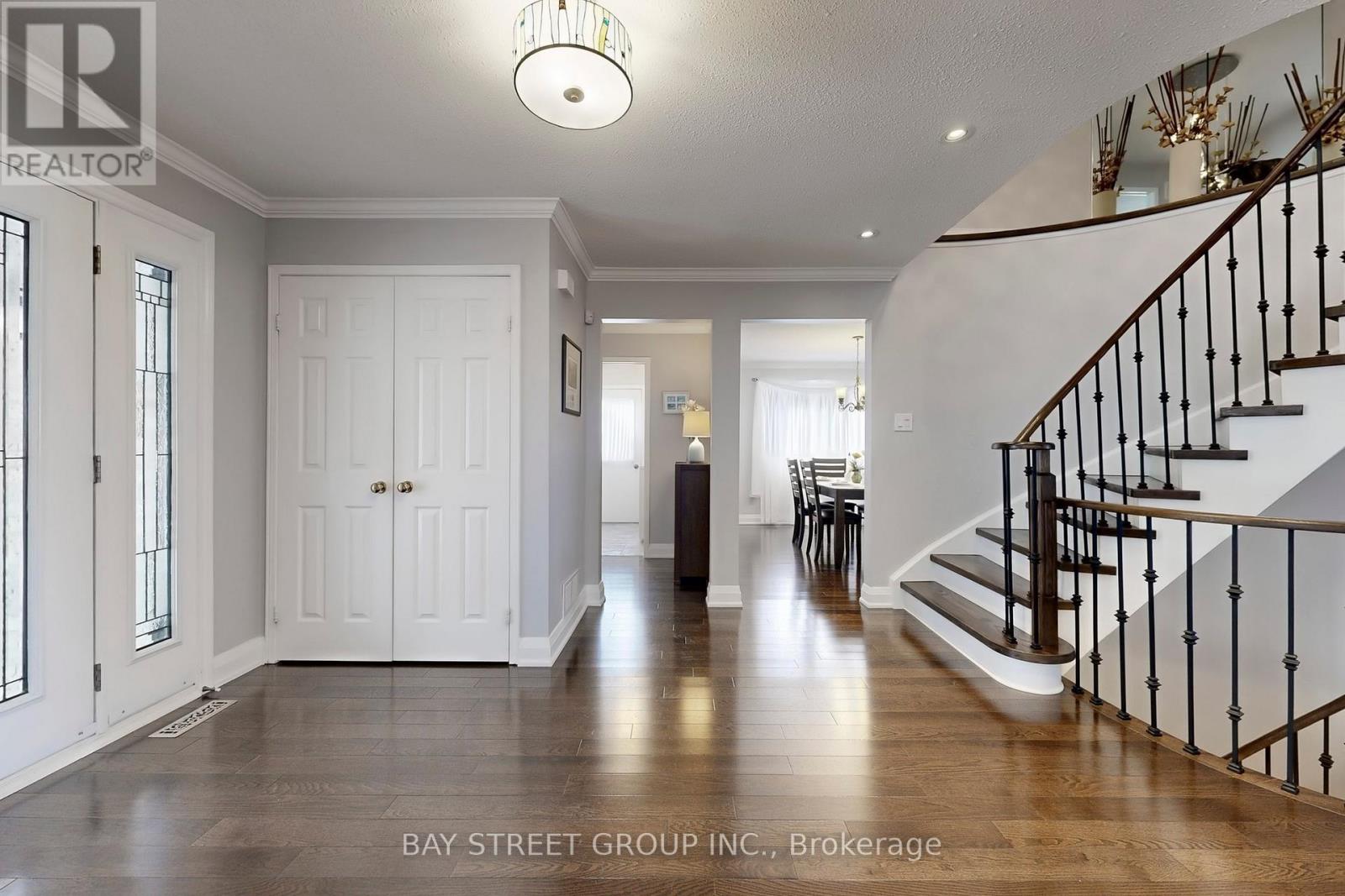 535 Malvern Crescent, Newmarket, Ontario  L3Y 7L7 - Photo 6 - N12851996