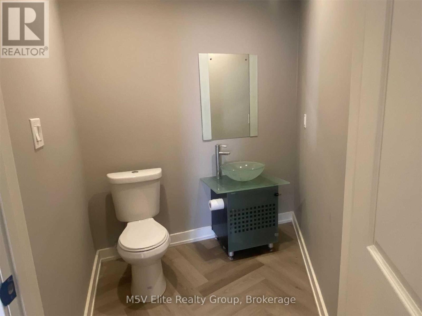 15 - 250 Regina Road, Vaughan, Ontario  L4L 8N2 - Photo 3 - N12852028