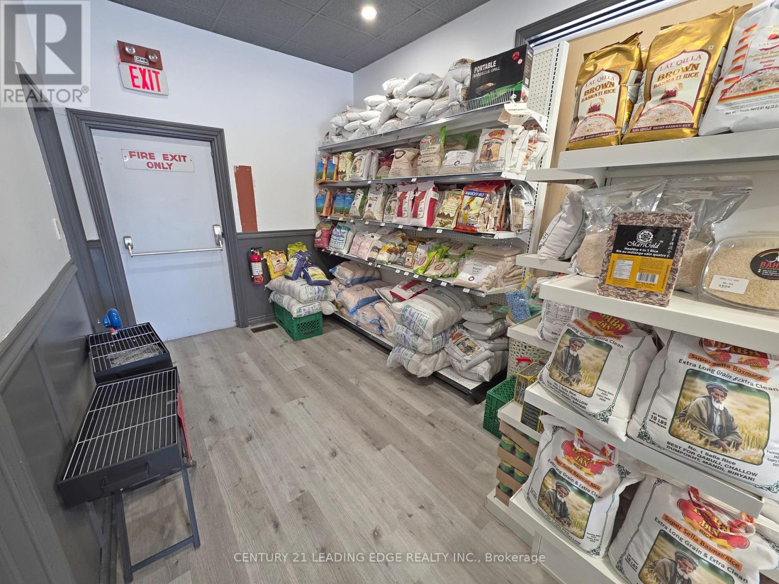 591 The Queensway South, Georgina, Ontario  L4P 2G3 - Photo 17 - N12852036