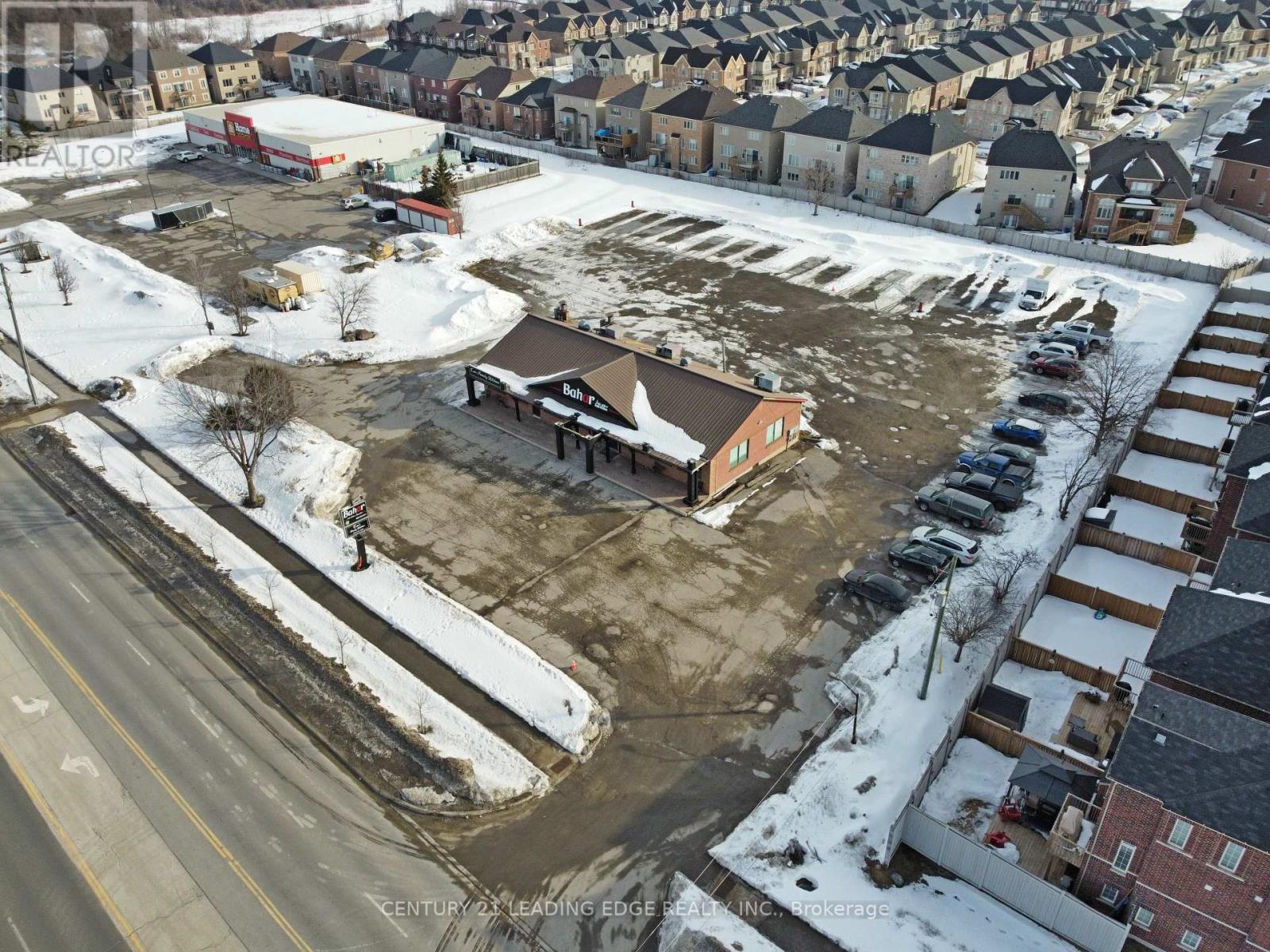 591 The Queensway South, Georgina, Ontario  L4P 2G3 - Photo 22 - N12852036