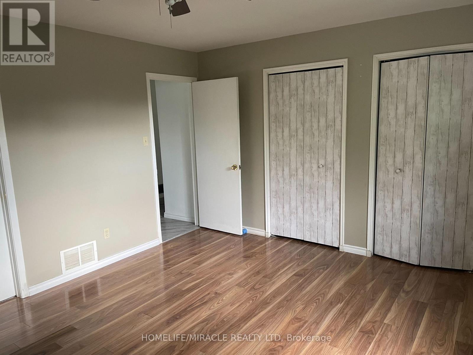 Main - 6 Wall Court, Barrie (Cundles East), Ontario  L4M 5A4 - Photo 4 - S12852052