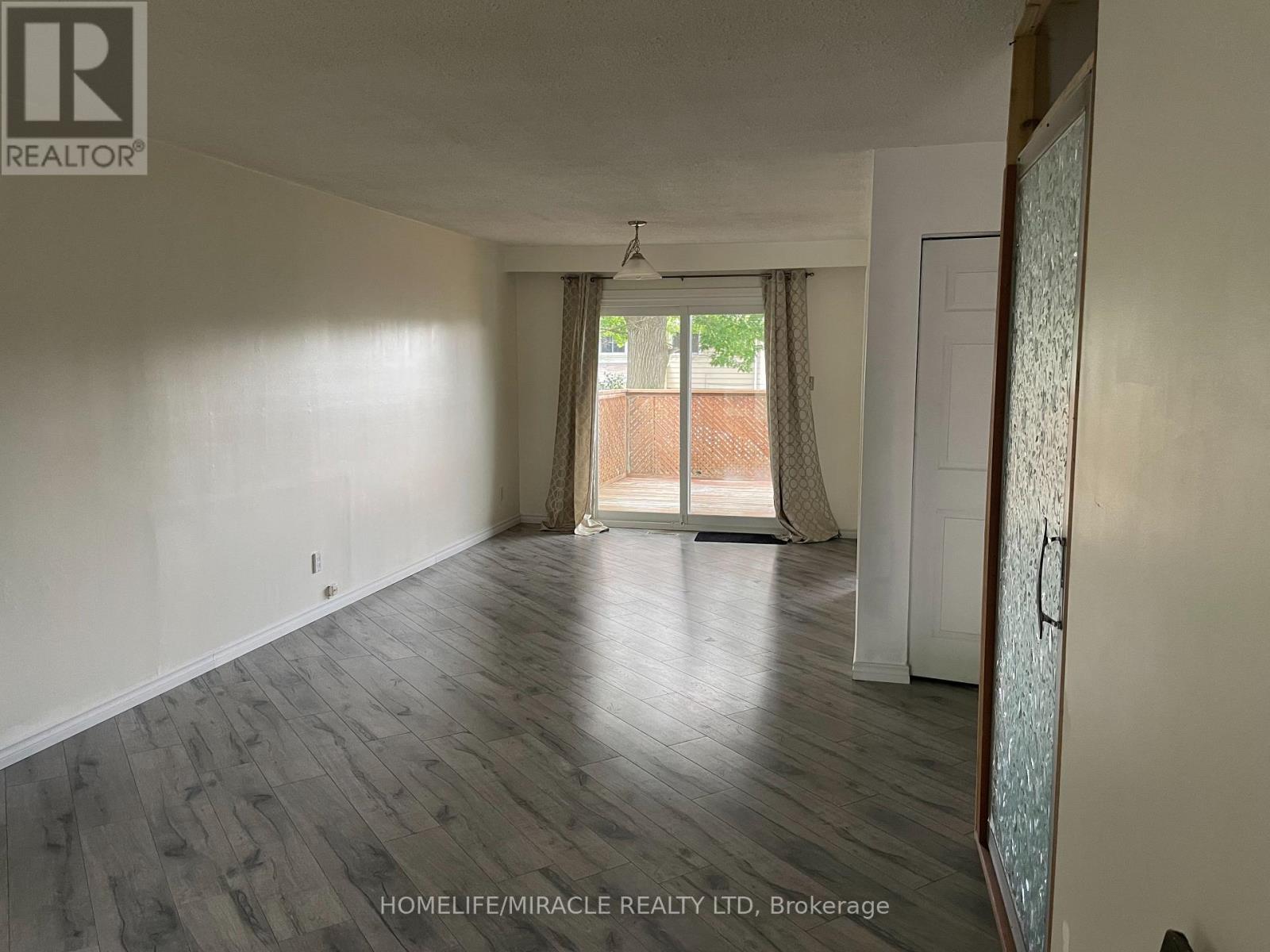 Main - 6 Wall Court, Barrie (Cundles East), Ontario  L4M 5A4 - Photo 7 - S12852052