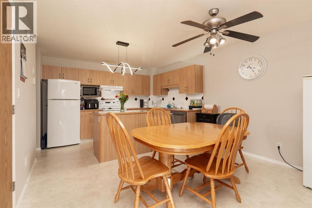 3, 11 Highlands Place W, Lethbridge, Alberta T1J 4X8 - Photo 7 - A2290076