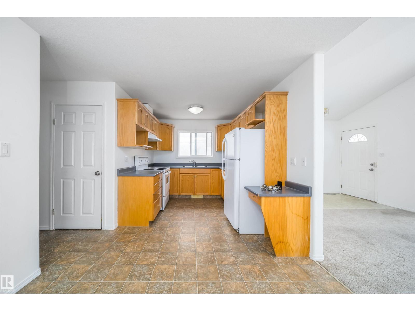 12041/43 67 St Nw Nw, Edmonton, Alberta  T5B 1M4 - Photo 6 - E4475906