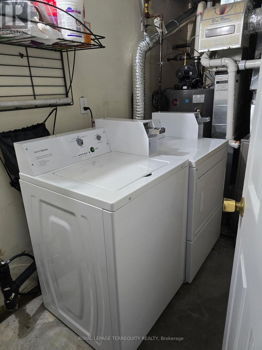 Bsmt - 7 Mulock Avenue, Toronto, Ontario  M6N 3C3 - Photo 9 - W12852014