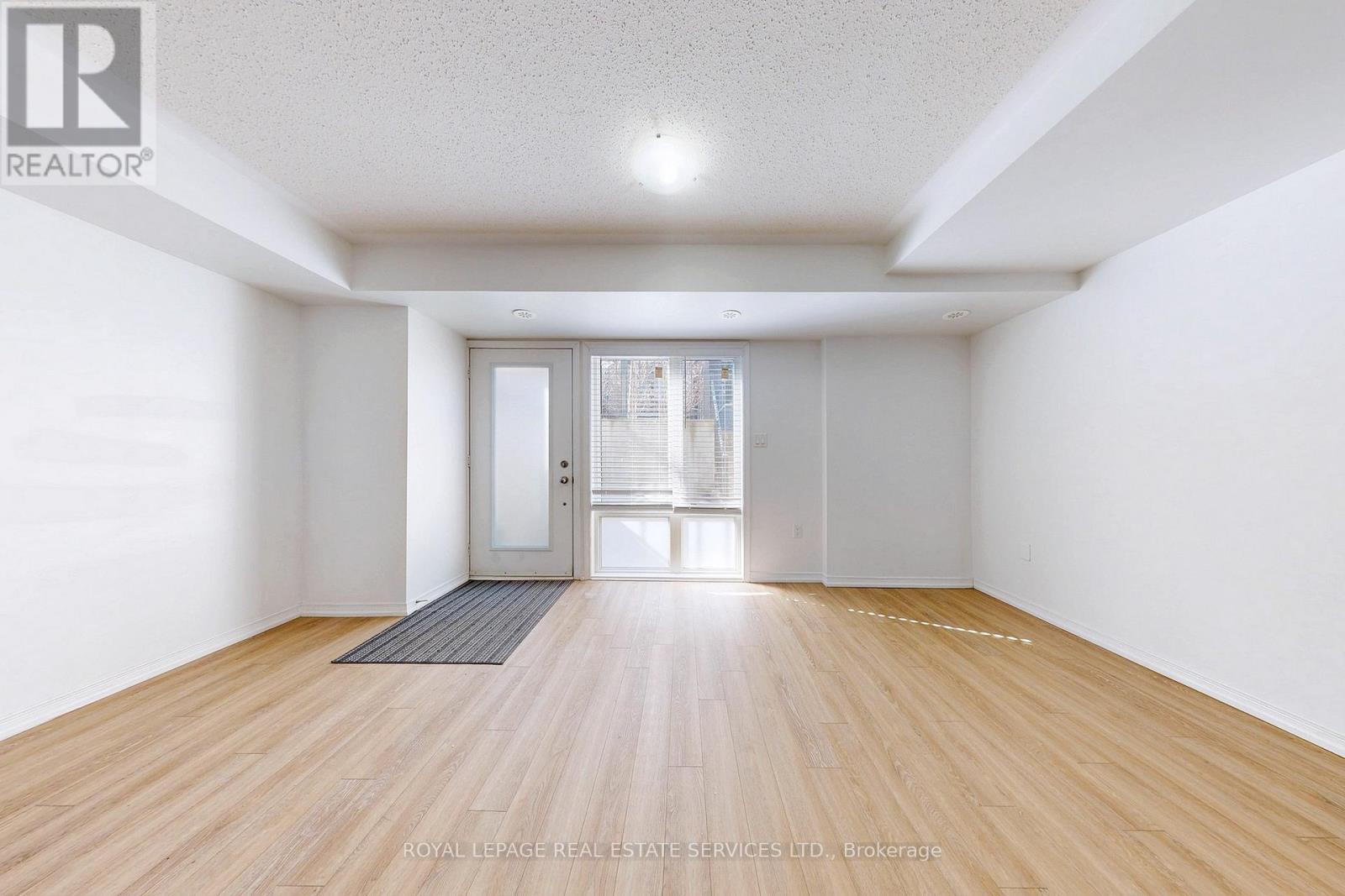 102 - 32 Fieldway Road, Toronto, Ontario  M8Z 0E3 - Photo 7 - W12852034