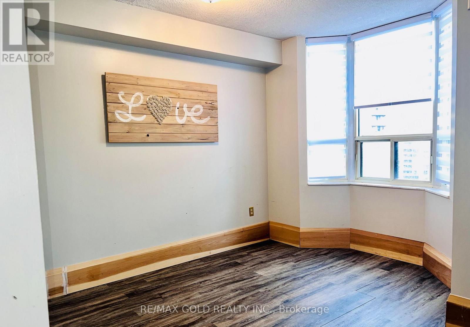 1504 - 10 Malta Avenue, Brampton, Ontario  L6Y 4G6 - Photo 7 - W12852044