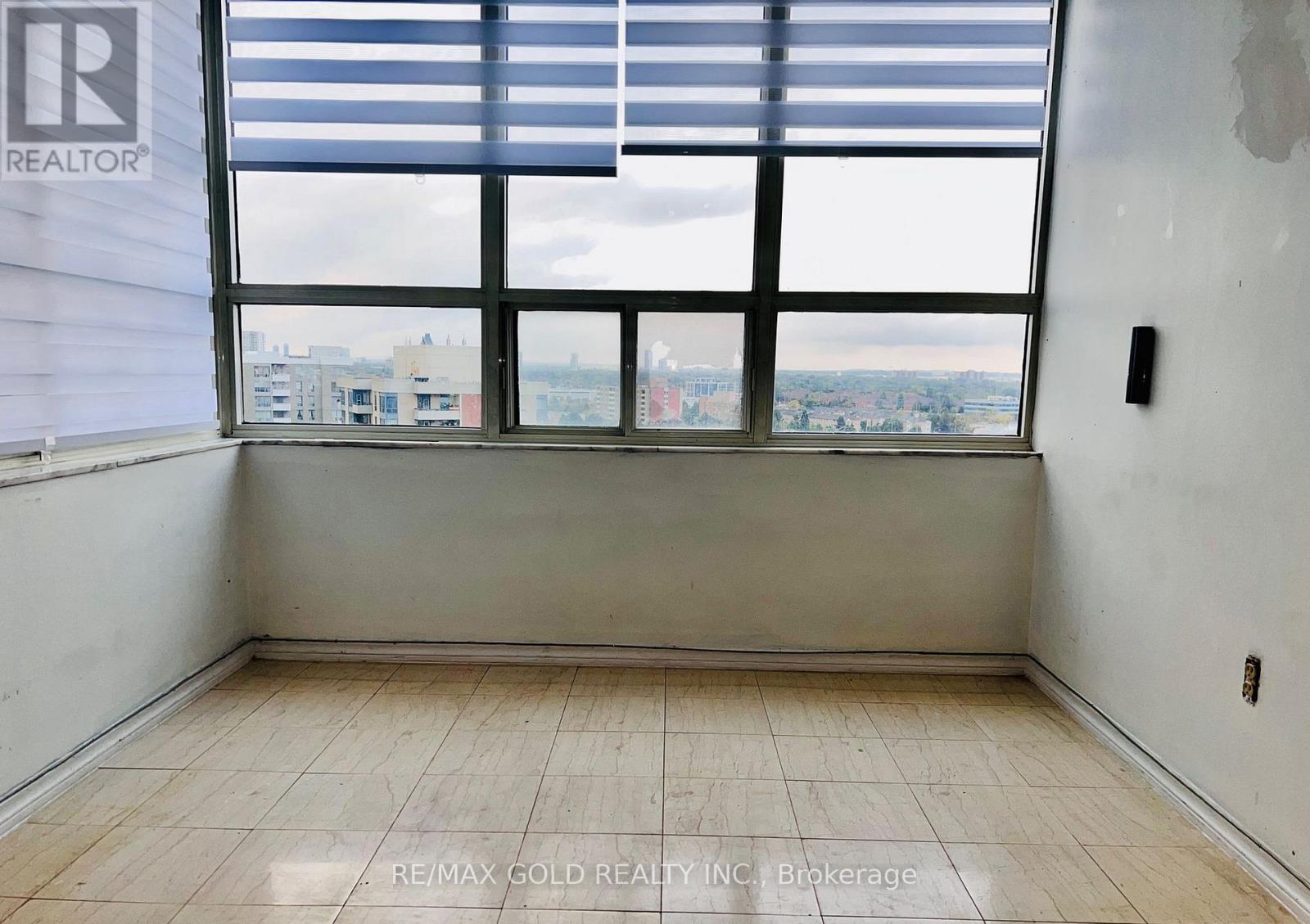 1504 - 10 Malta Avenue, Brampton, Ontario  L6Y 4G6 - Photo 9 - W12852044