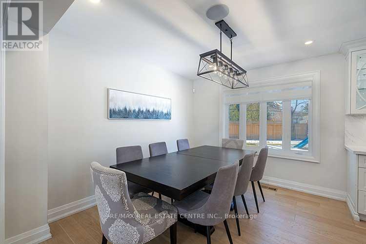 18 Shadetree Crescent, Toronto, Ontario  M9C 1X1 - Photo 15 - W12852048