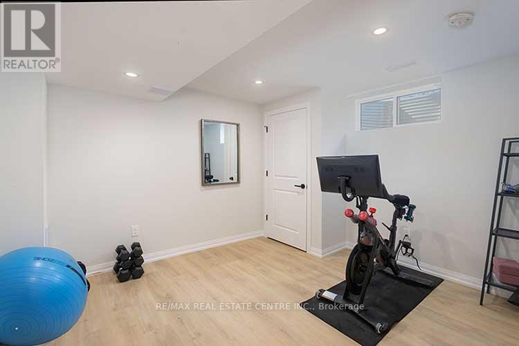 18 Shadetree Crescent, Toronto, Ontario  M9C 1X1 - Photo 37 - W12852048