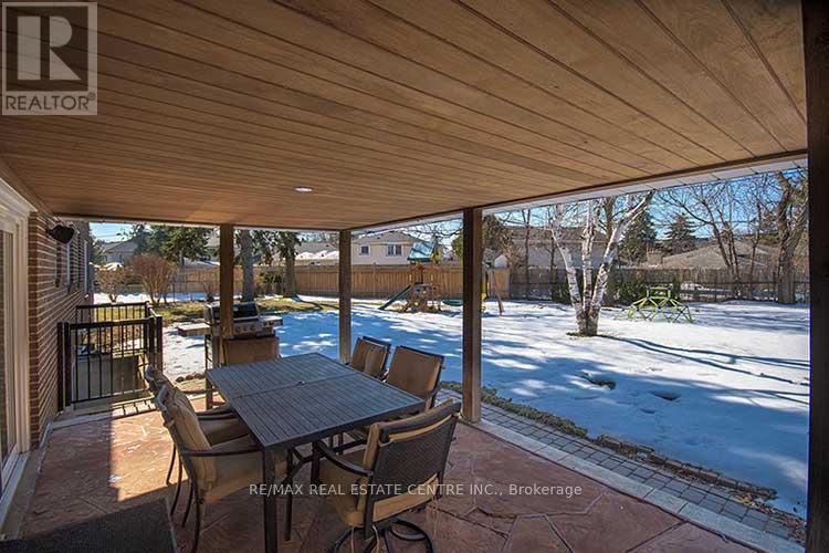 18 Shadetree Crescent, Toronto, Ontario  M9C 1X1 - Photo 43 - W12852048